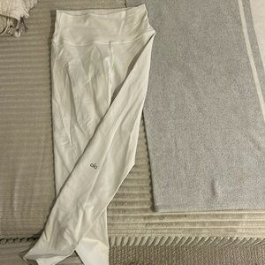 Alo White Leggings